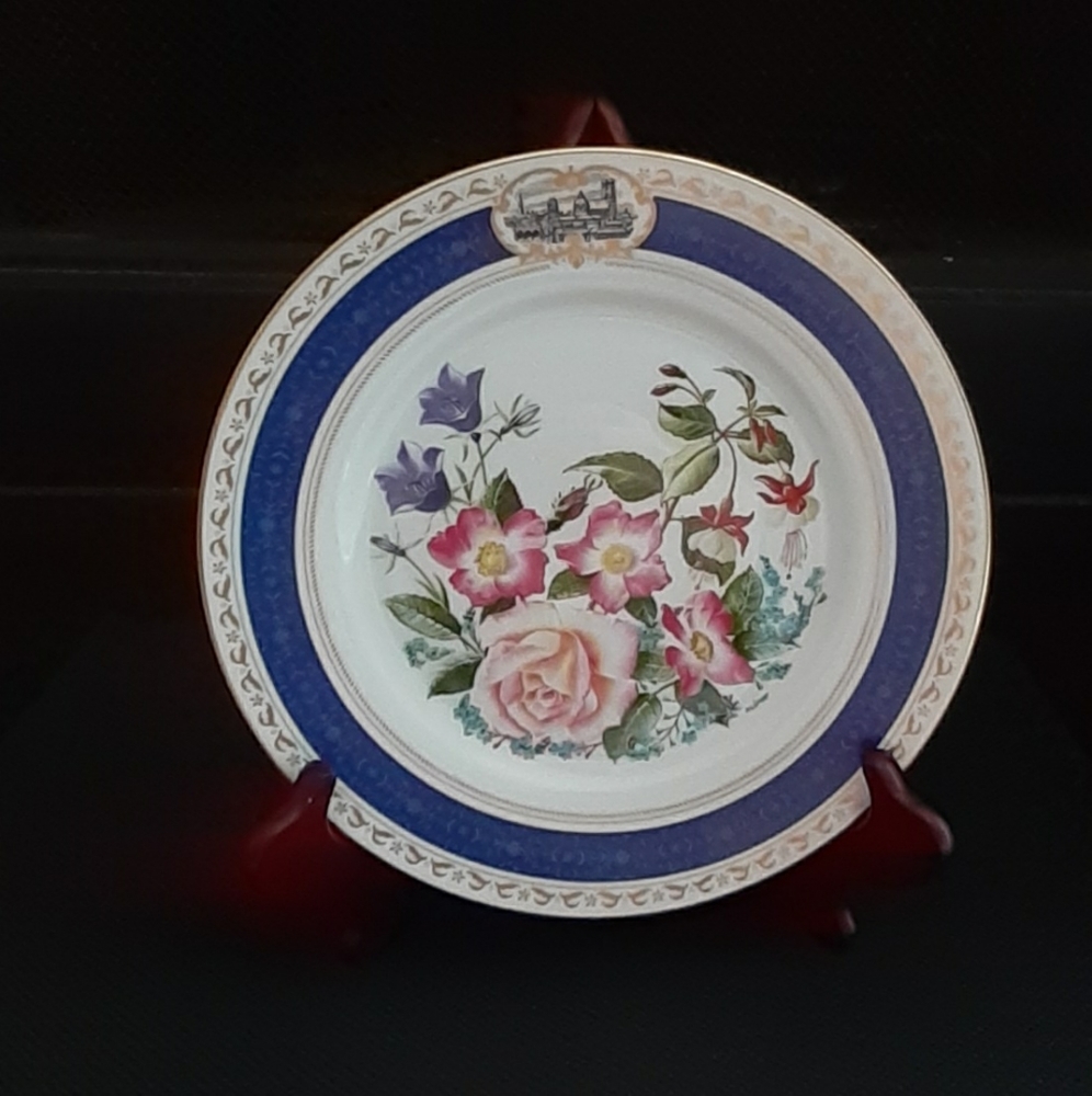 LIMOGES PORCELAIN COLLECTORS PLATE